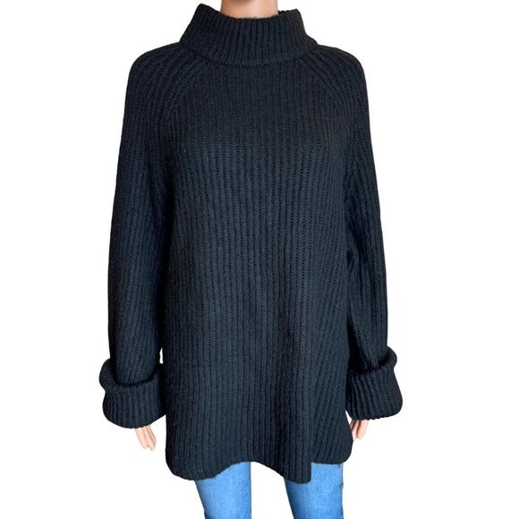NWT ASOS Design Women’s Black Oversized Chunky Knit Sweater Small - Picture 2 of 6